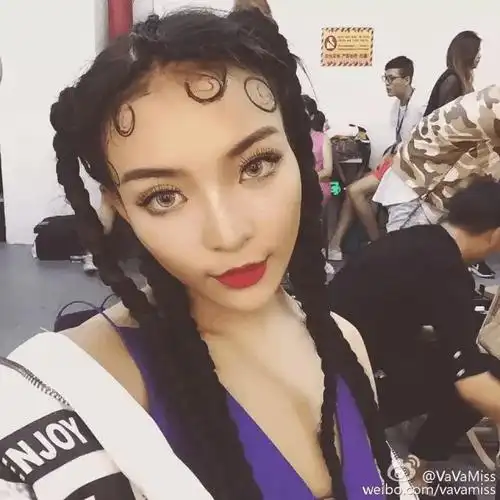 vava素颜和带妆差别这么大,改变妆容的关键原来是