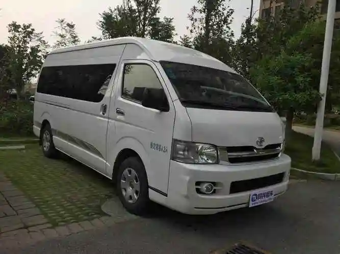 13座丰田海狮商务车租车