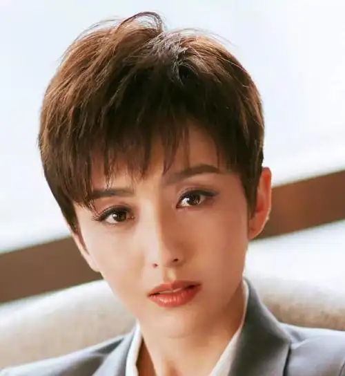 短发红黑榜 | 女明星们踩过的坑,跟风剪之前三思啊!_发型