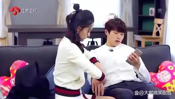 魏大勋带李沁回家见父母魏爸直接送惊喜见面礼真不一般