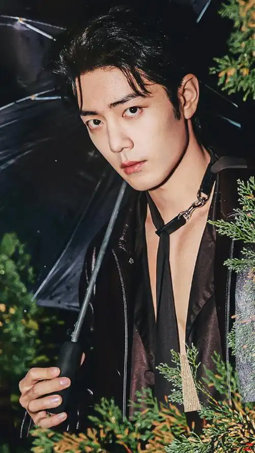 日常见肖战#肖战超话    这组壁纸忘了发    @x玖少年团肖战daytoy