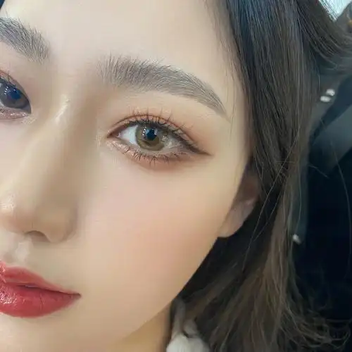 精致的新娘眼妆