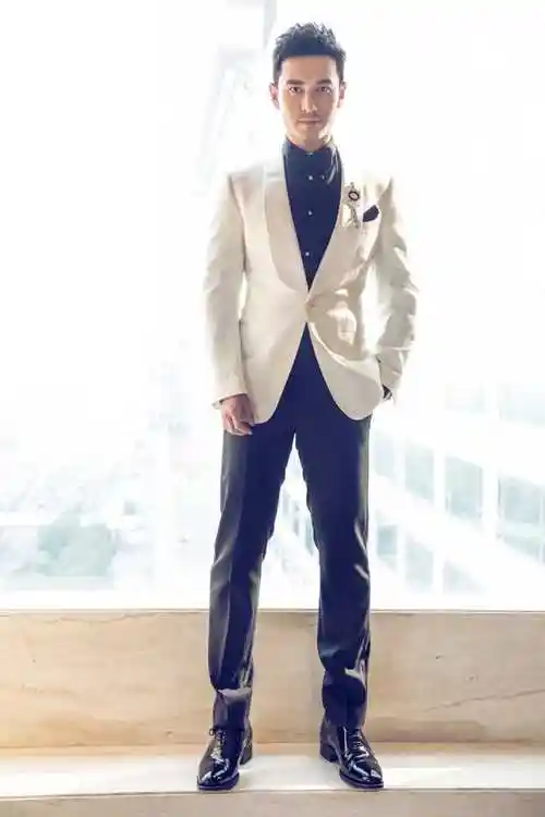 同样是自恋耍帅,为啥周杰伦就不会被群嘲,黄晓明却被千夫所指?