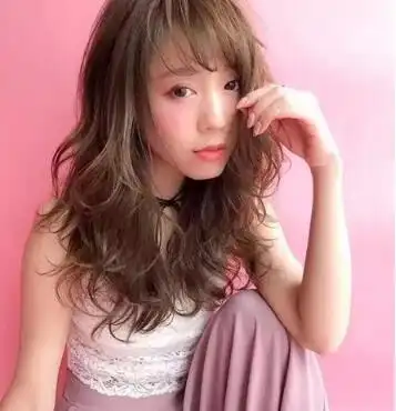 中长发慵懒卷发发型图片和教程