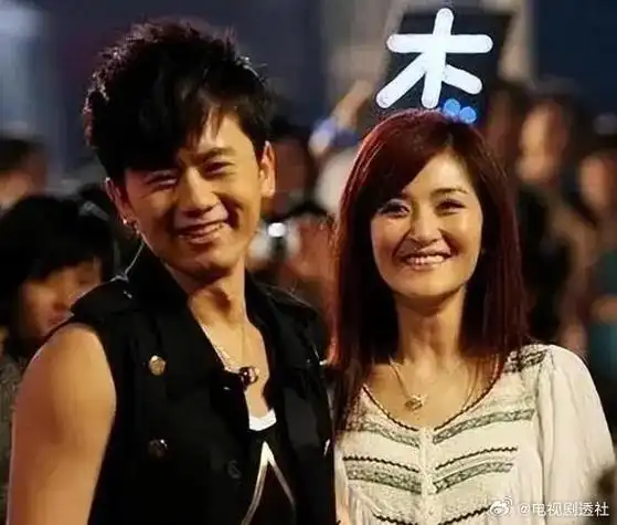 原来张杰谢娜快男时期就在一起了,再看一遍还是好甜