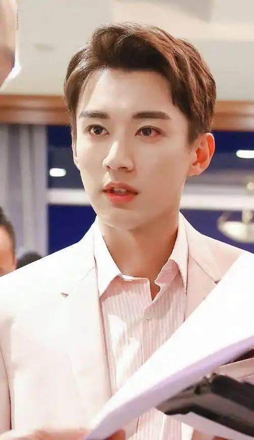 有颜值有演技,并不比任嘉伦成毅差,"万年男配"刘学义为何不红?