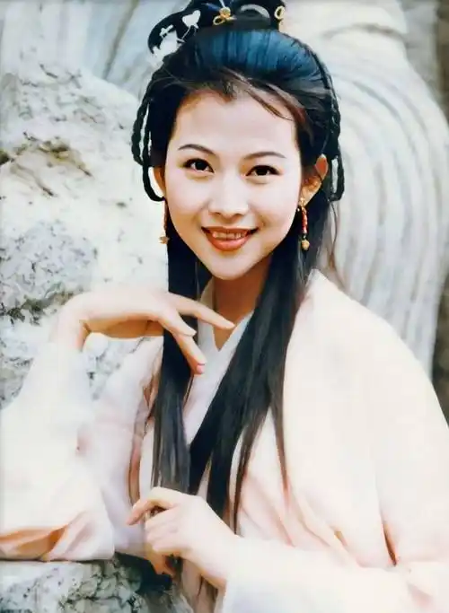 都是刘銮雄的情妇,为什么蔡少芬和洪欣的命运,千差万别