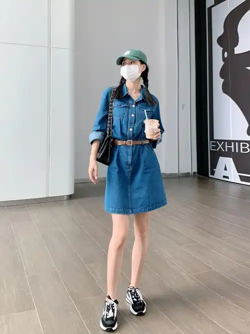 显瘦绝绝子初秋复古感牛仔连衣裙