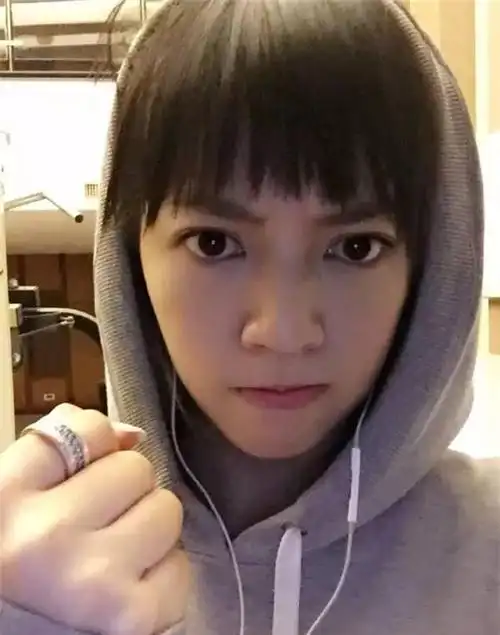 焦恩俊女儿近照曝光,大眼甜美笑容神似杨颖,竟然还单身!