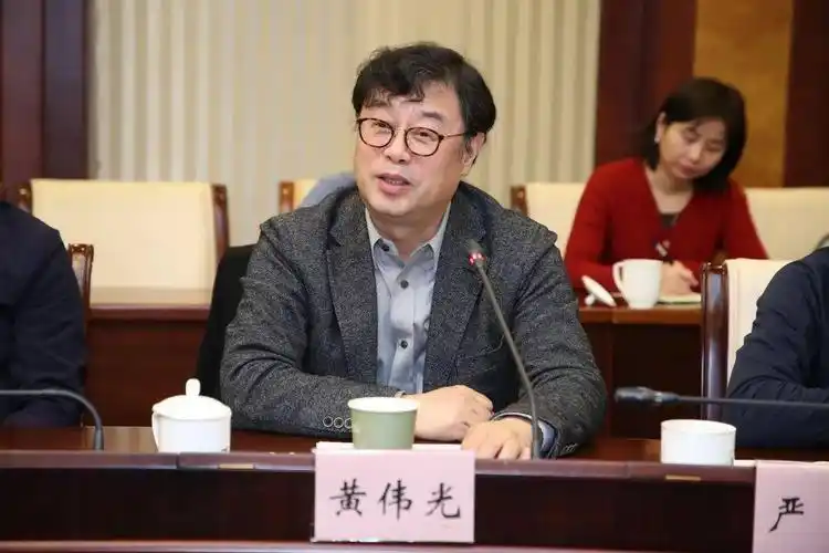 中共浦东新区区委就2020年党风廉政建设和反腐败工作