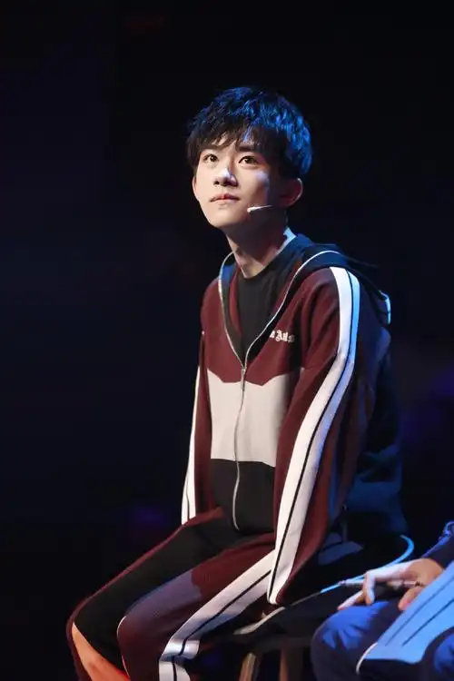 易烊千玺电影小小的我