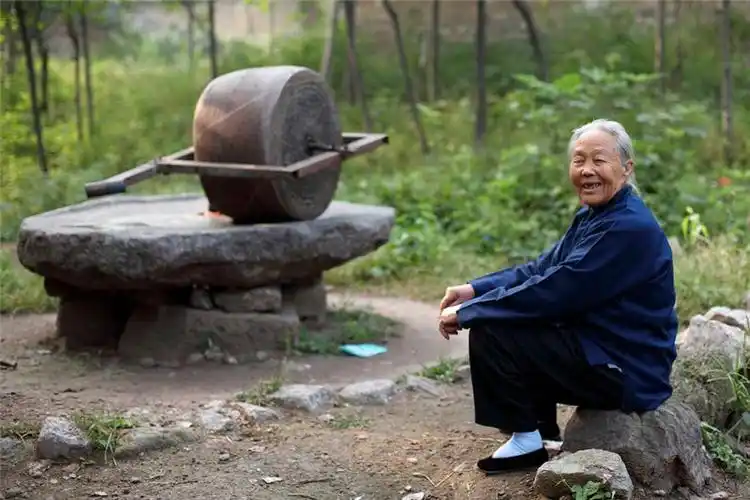 沂蒙小脚奶奶-"孔子故乡 中国山东"国际网络摄影大赛官方网站