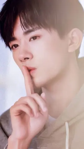 易烊千玺 #tfboys 天猫理想生活代言人 高清 帅气