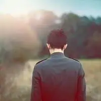 孤单头像男生伤感背影 一个人孤独男人背影头像_微信头像图片大全