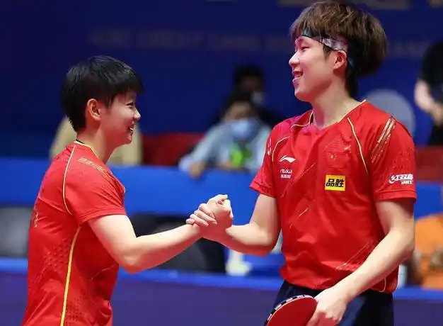 国乒更换新规陈梦樊振东3人遭遇受打击孙颖莎王曼昱却很开心