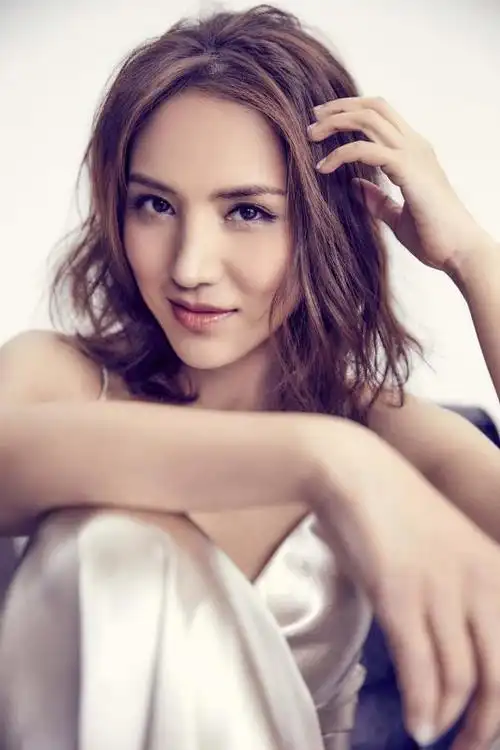 中国大陆女演员别名:未知外文名:未知性别:女国籍:中国身高:未知体重