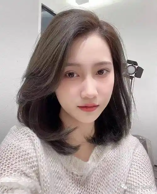 入秋爆款"搭肩烫"烫起来(45款)_发型