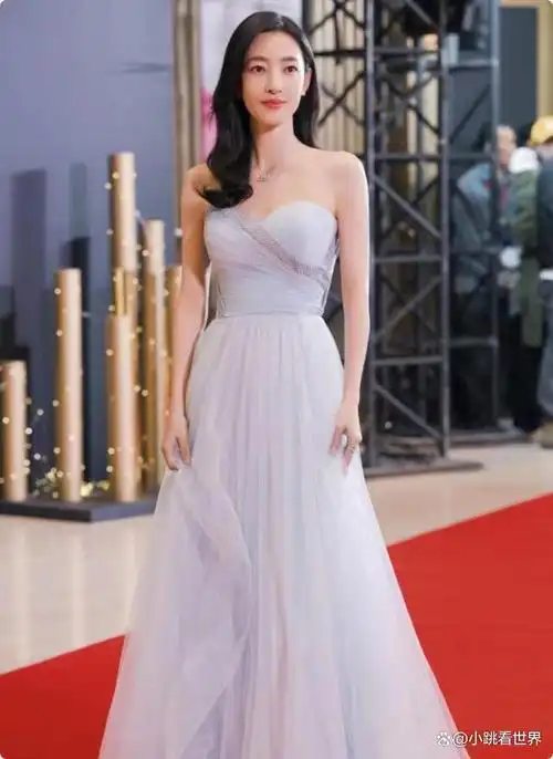 素颜女神王丽坤