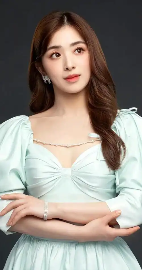 张含韵高清淡雅俏丽写真,优雅迷人!_高清图集_新浪网
