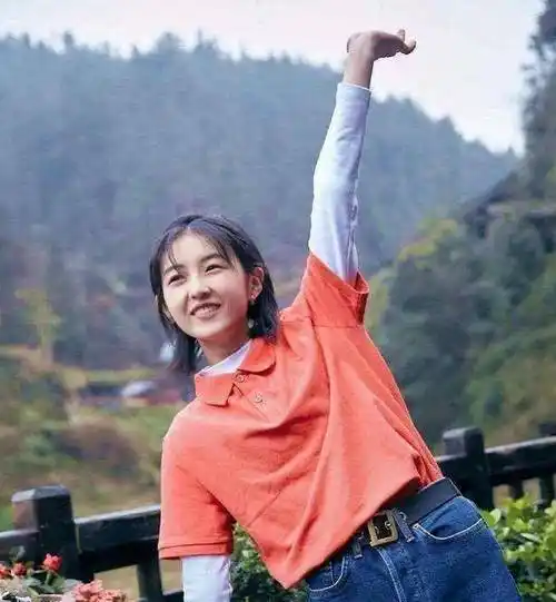 关晓彤的闺蜜张雪迎蒋依依的闺蜜赵露思张子枫的闺蜜太意外