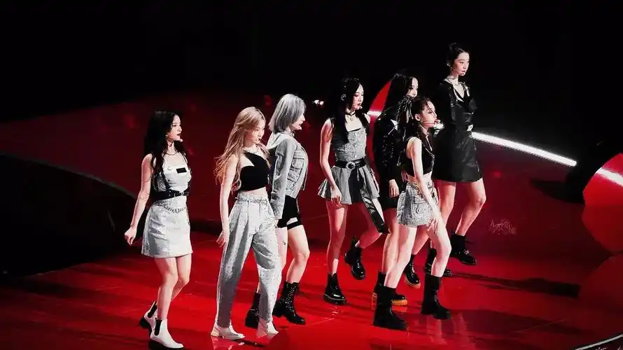 硬糖少女303毕业快乐