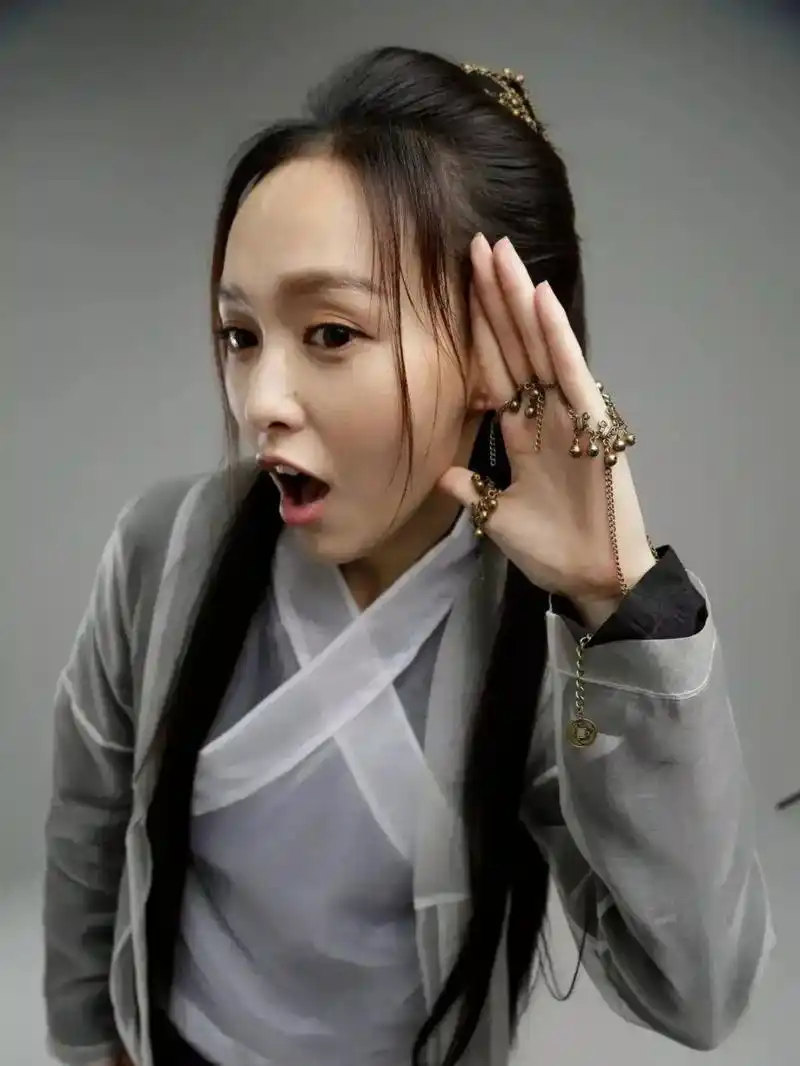 唐嫣素颜下皮肤很好