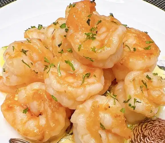蒜香黄油大虾仁的做法