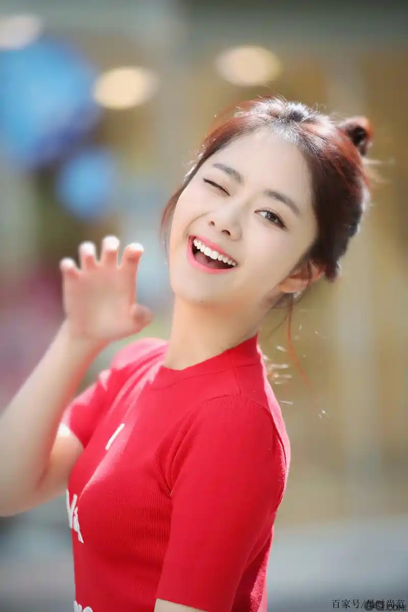 15岁就出道的谭松韵默默耕耘十年 爆火时已奔三欲哭无泪