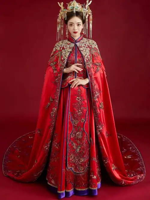 震撼全场的大拖尾霸气秀禾服中式礼服安利