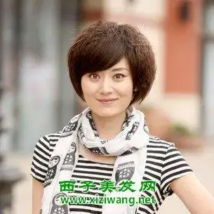 女士短发玉米须烫发型图片