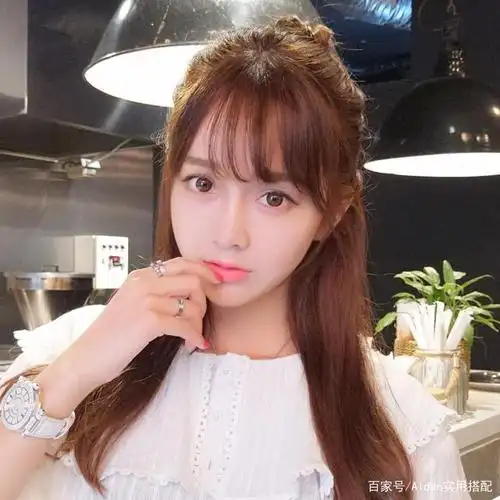 经常扎马尾留什么刘海