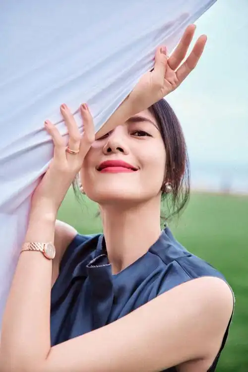 高圆圆清新美貌与天赋演技双双在线|写真|模特|女演员|性感女星_网易