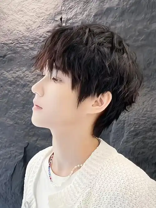 9999学生觉也能轻易打理好的一款发型 随意吹干就可以很好看減龄