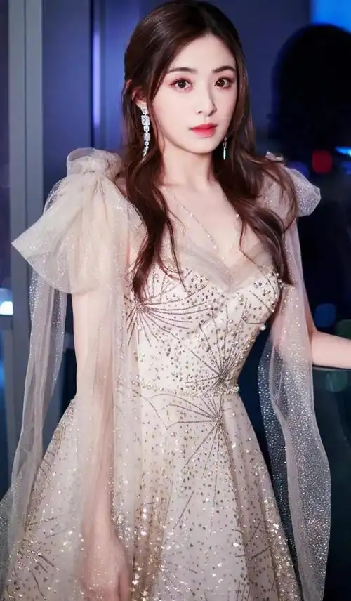 张含韵高清可爱时尚写真娇俏可人