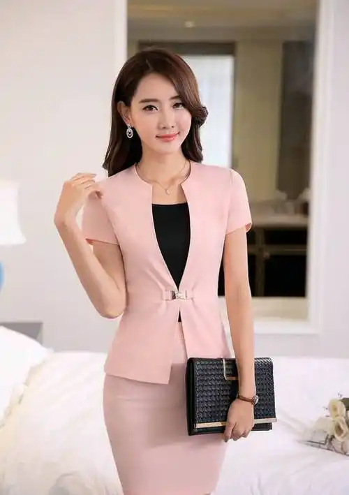 在定制夏季职业装时,是否能找到合适自己的职业装呢?