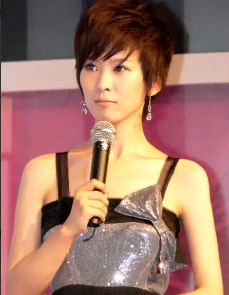 谢楠:嫁给吴京7年生两子,甘愿做他背后的女人,活成人生大赢家