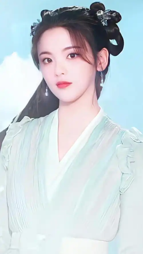 壁纸分享,杨超越这深色烟熏妆,是黑化了哦