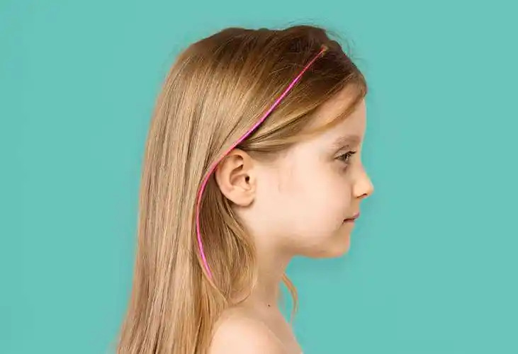 小女孩,敞胸,侧面视角,工作室_高清图片_全景视觉