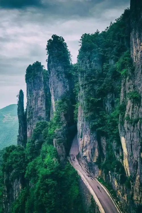 北纬30°上又一个神秘仙境,凭什么惊艳世界?