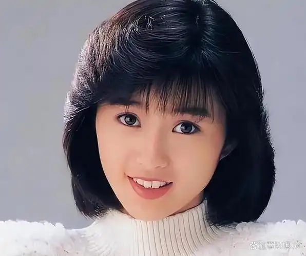 她是日本"一代天后",14岁登台16岁红遍全球,如今人人唾骂