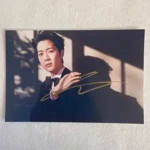 赖冠霖签名照赖冠霖亲笔签名保真无印刷赖冠霖周边生日礼物送朋友