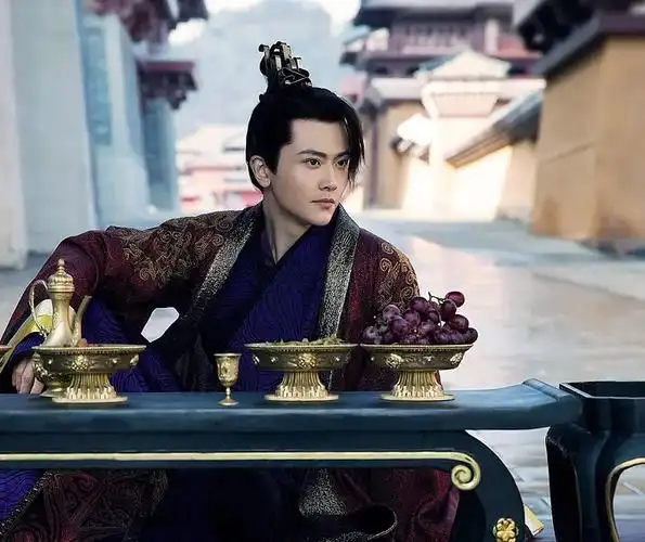 《庆余年》太子性格决定命运,不争不抢三皇子上位,范闲功不可没