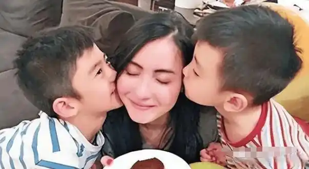 张柏芝欲改孩子姓氏,谢霆锋霸气回应,引来谢贤点评_王菲_感情_婚姻