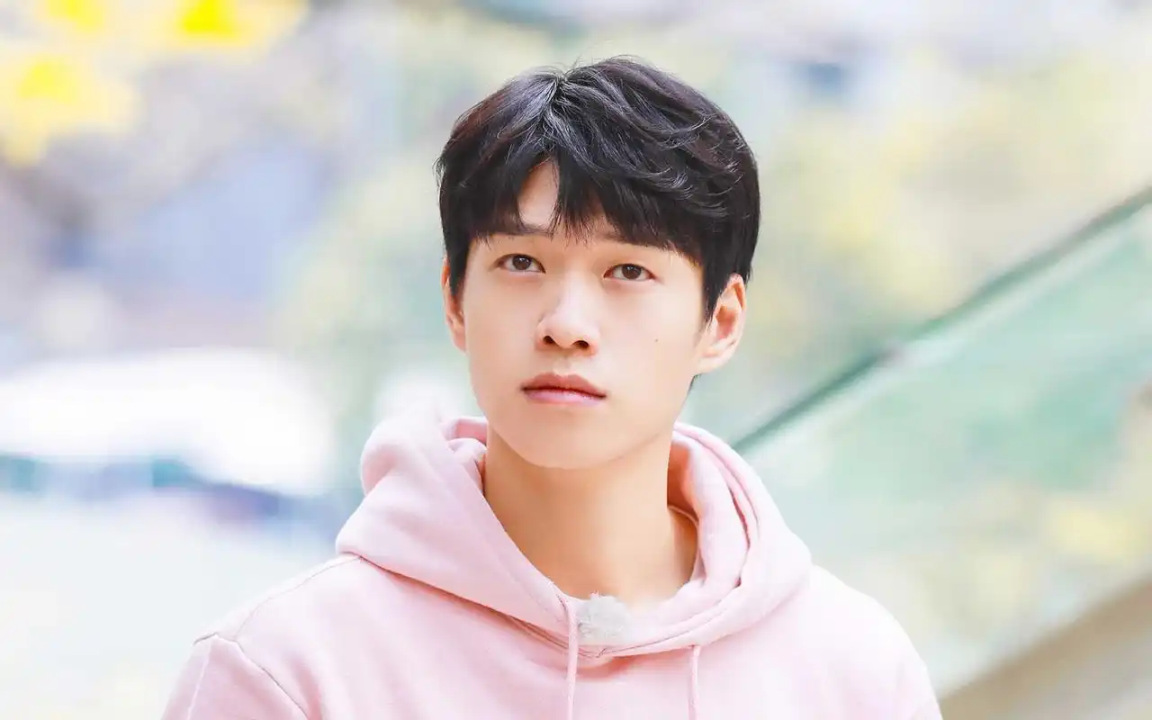 魏大勋《二十四小时》高清图片壁纸