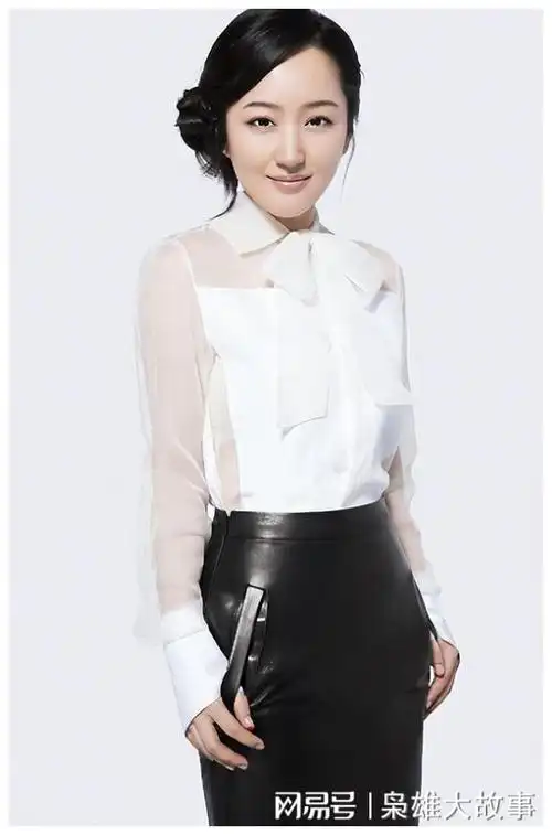 杨钰莹首登春晚,美貌惊艳编播,工作人员惊呆,美得令人难以置信|歌曲