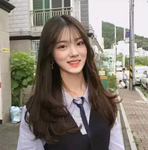 三七分空气刘海图片(你适不适合剪刘海) - 赤虎壹号