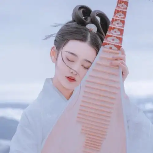 【100张】好看到惊艳的真人古风女生头像!