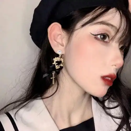 超好看很火的仙气网红头像 越努力越幸运,女生头像图片-回车桌面