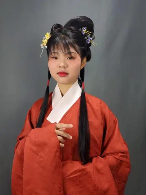 服饰创客研发中心服饰文化体验明代服饰及妆容鉴赏