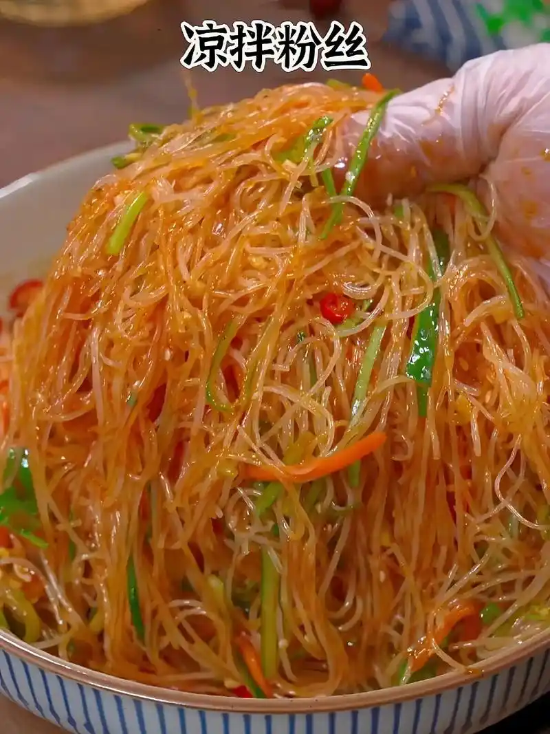 凉拌粉丝做法.#图文伙伴计划  天气越来越热了,不知道吃什么 - 抖音